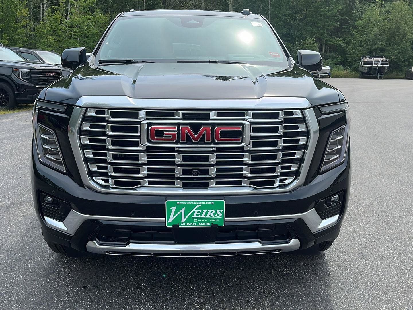 New 2026 GMC Yukon Denali w/ Denali Reserve Package AWD/4WD image 8