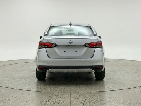 Used 2025 Nissan Versa SV image 7