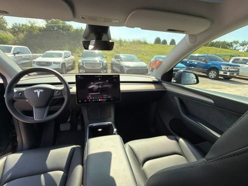Used 2023 Tesla Model Y Long Range AWD/4WD image 38