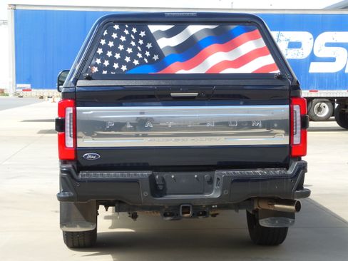 Used 2024 Ford F350 Platinum w/ FX4 Off-Road Package AWD/4WD image 7