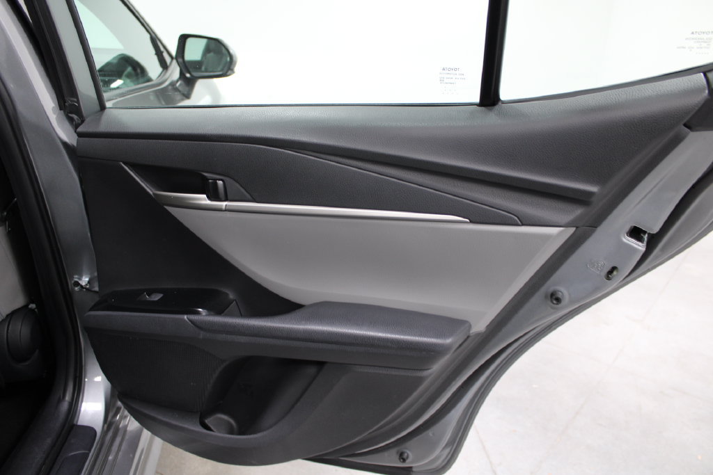 Used 2025 Toyota Camry SE FWD image 26
