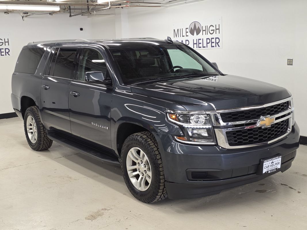 Used 2019 Chevrolet Suburban LT AWD/4WD image 4
