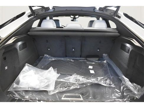 New 2026 BMW X6 xDrive40i image 18