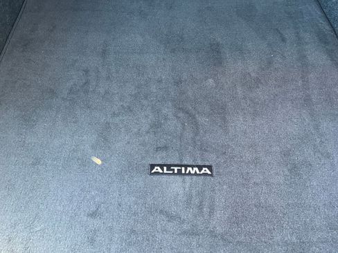 Used 2025 Nissan Altima 2.5 SV image 30