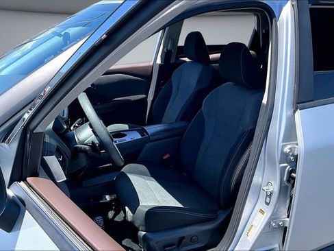 Certified 2023 Nissan Rogue SV FWD image 21