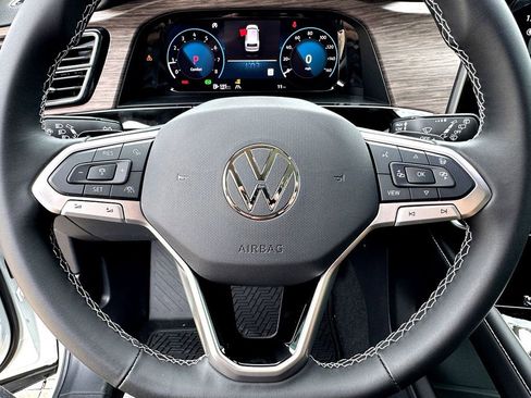 New 2026 Volkswagen Atlas SEL AWD/4WD image 12