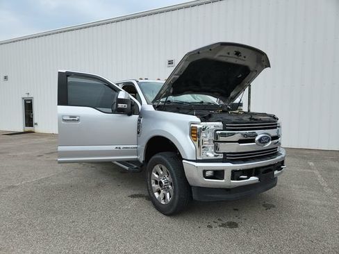 Used 2018 Ford F250 Lariat w/ Chrome Package AWD/4WD image 12