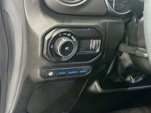 Used 2023 Jeep Wrangler Unlimited w/ Cold Weather Group AWD/4WD image 17