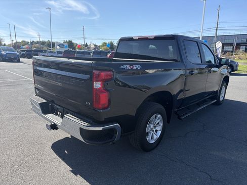 Used 2025 Chevrolet Silverado 1500 LT AWD/4WD image 5