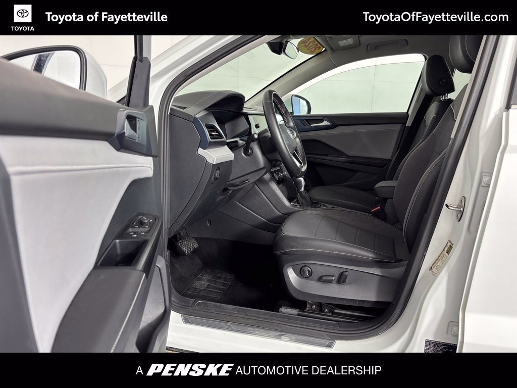 Used 2024 Volkswagen Taos SE AWD/4WD image 30