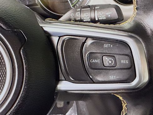 Used 2021 Jeep Wrangler Unlimited Sahara image 15