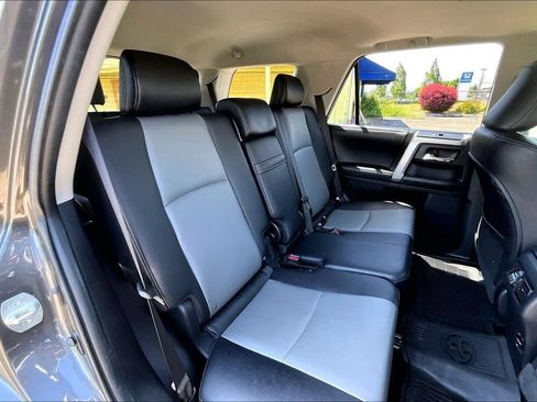 Used 2017 Toyota 4Runner SR5 Premium AWD/4WD image 20