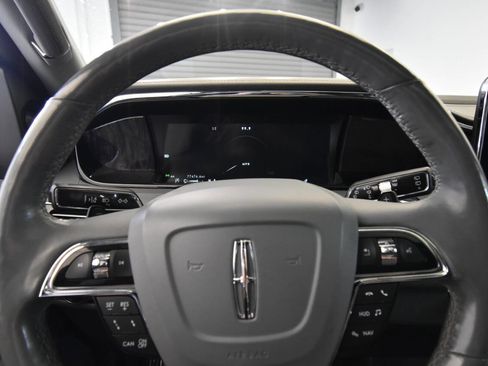 Used 2018 Lincoln Navigator Reserve w/ Technology Package image 29