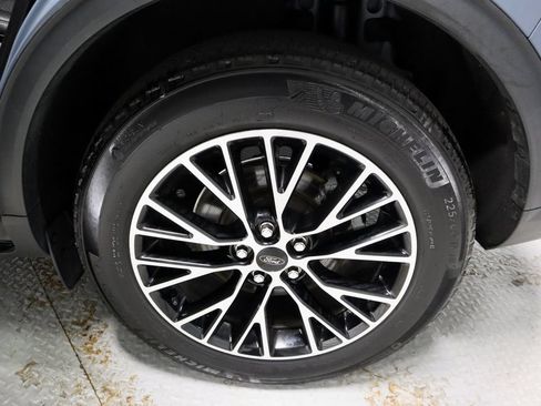 Certified 2023 Ford Escape SE FWD image 20