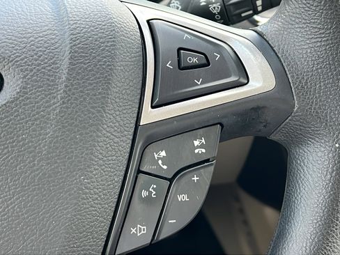Used 2019 Ford Fusion SE FWD image 23