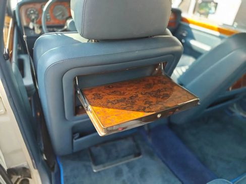 Used 1989 Rolls-Royce Silver Spur image 28