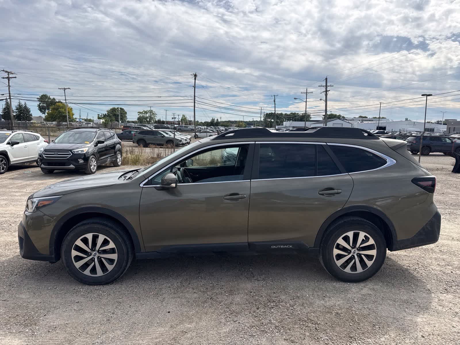 Used 2022 Subaru Outback Premium AWD/4WD image 12