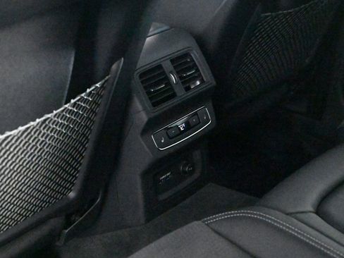 Used 2023 Audi SQ5 Prestige w/ Prestige Package AWD/4WD image 18