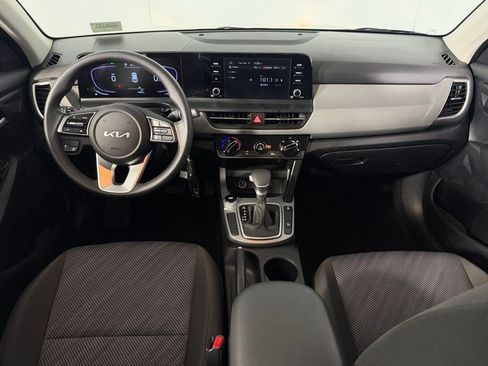 Used 2026 Kia Seltos LX AWD/4WD image 14