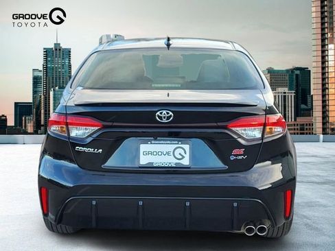 Used 2026 Toyota Corolla SE image 5