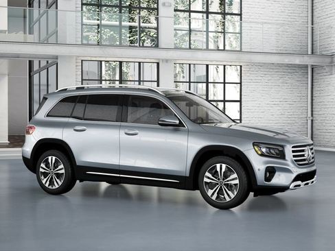 New 2026 Mercedes-Benz GLB 250 image 8