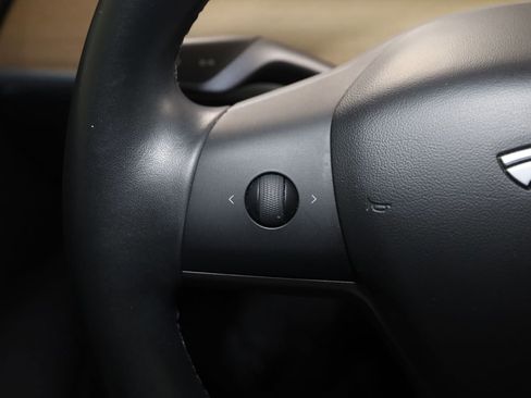 Used 2018 Tesla Model 3 Long Range image 36