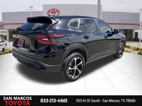 Used 2025 Chevrolet Trax RS w/ Driver Confidence Package FWD image 7