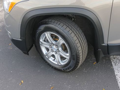 Used 2019 GMC Acadia SLE image 29