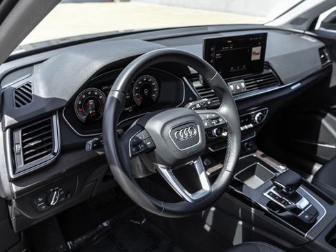 Used 2023 Audi Q5 2.0T Premium Plus w/ Premium Plus Package AWD/4WD image 10
