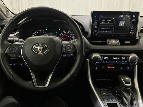 Used 2021 Toyota RAV4 XLE Premium AWD/4WD image 20