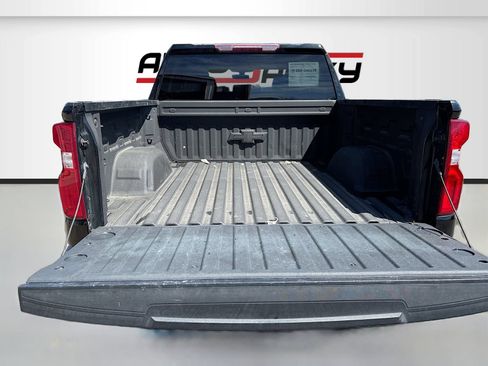 Used 2021 Chevrolet Silverado 1500 LT Trail Boss w/ Bed Protection Package AWD/4WD image 24