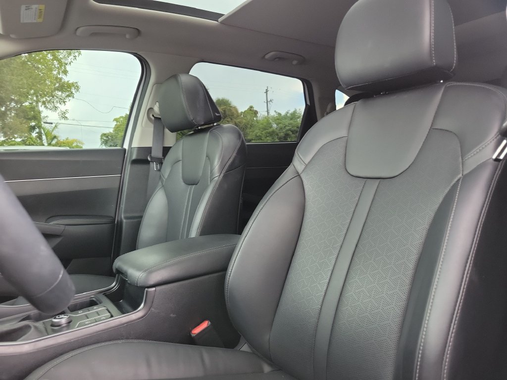 Used 2023 Kia Sorento S w/ Panoramic Sunroof Package FWD image 23