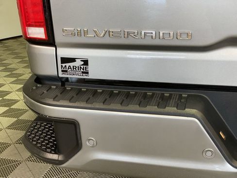Used 2024 Chevrolet Silverado 2500 High Country w/ High Country Premium Package AWD/4WD image 39