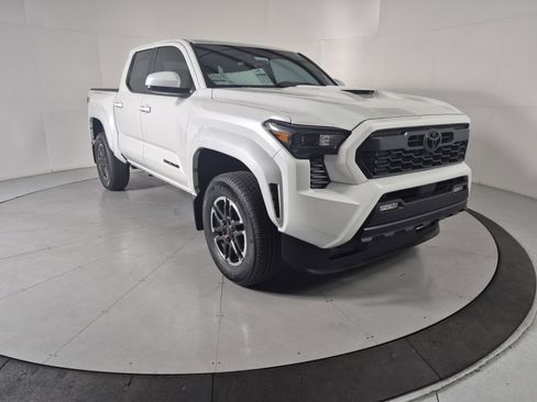 New 2026 Toyota Tacoma TRD Sport AWD/4WD image 6