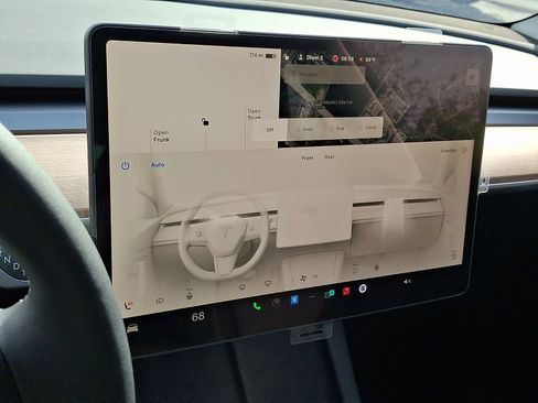 Used 2025 Tesla Model Y Performance AWD/4WD image 16