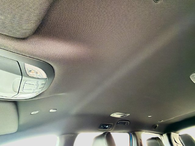 New 2027 Chrysler Pacifica Select FWD image 22