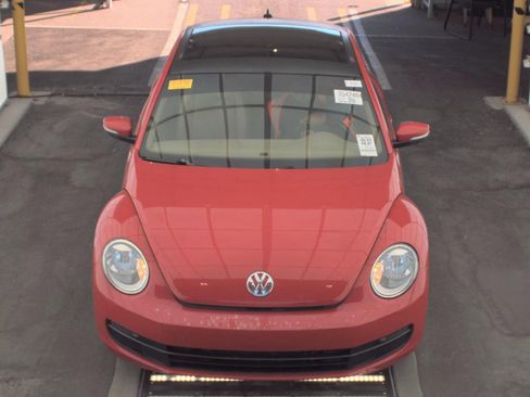 Used 2013 Volkswagen Beetle 2.5 image 7