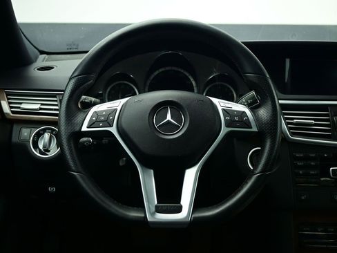 Used 2012 Mercedes-Benz E 350 4MATIC Sedan image 3