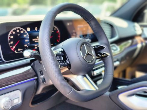 New 2026 Mercedes-Benz GLS 450 4MATIC image 21