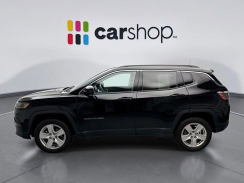 Used 2022 Jeep Compass Latitude image 2