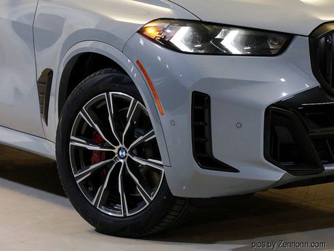 New 2026 BMW X5 xDrive50e w/ M Sport Package image 3