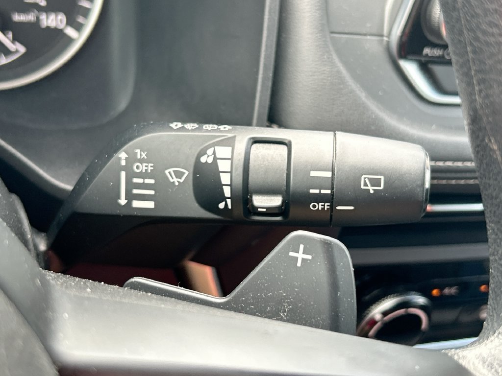 Used 2023 Nissan Rogue S AWD/4WD image 19