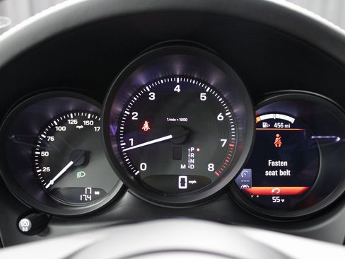 New 2026 Porsche Macan image 31