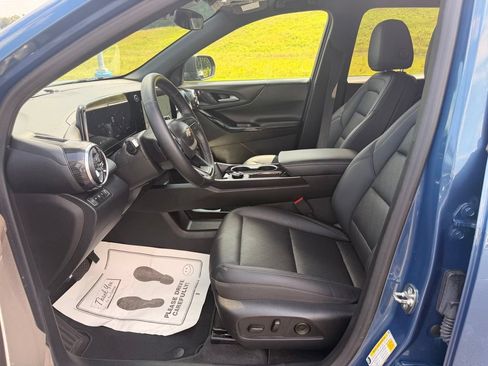 Used 2026 Chevrolet Equinox LT w/ Convenience Package II AWD/4WD image 32