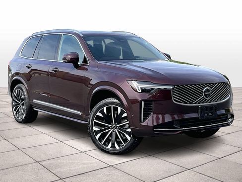 New 2026 Volvo XC90 B6 Plus w/ Protection Package Premier image 2