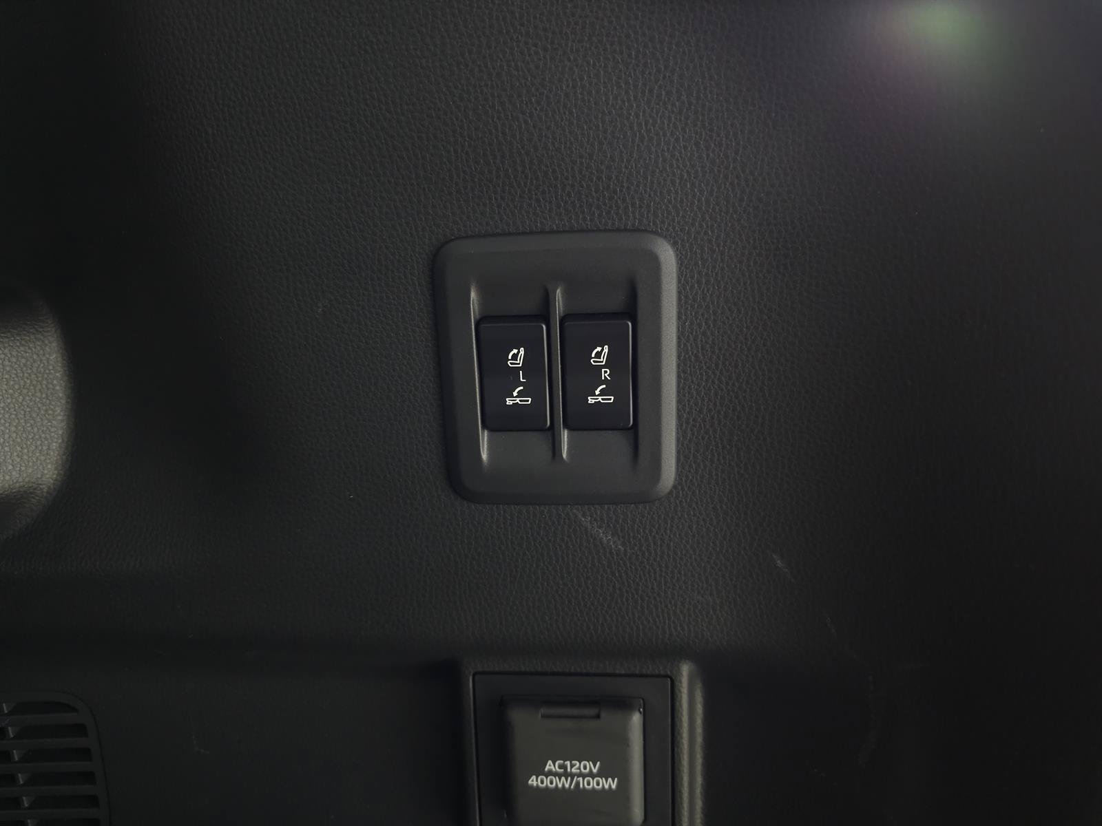 Used 2024 Lexus GX 550 w/ Accessory Package (Z1) AWD/4WD image 9