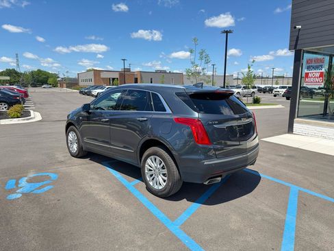 Used 2019 Cadillac XT5 FWD image 7