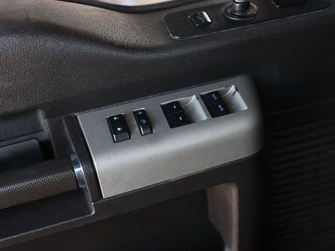 Used 2015 Ford F350 Lariat w/ Chrome Package image 46