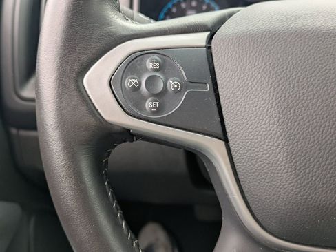 Used 2022 Chevrolet Colorado LT w/ LT Convenience Package image 19