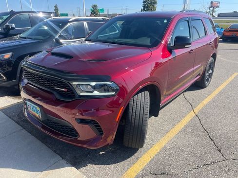 Used 2025 Dodge Durango GT AWD/4WD image 3